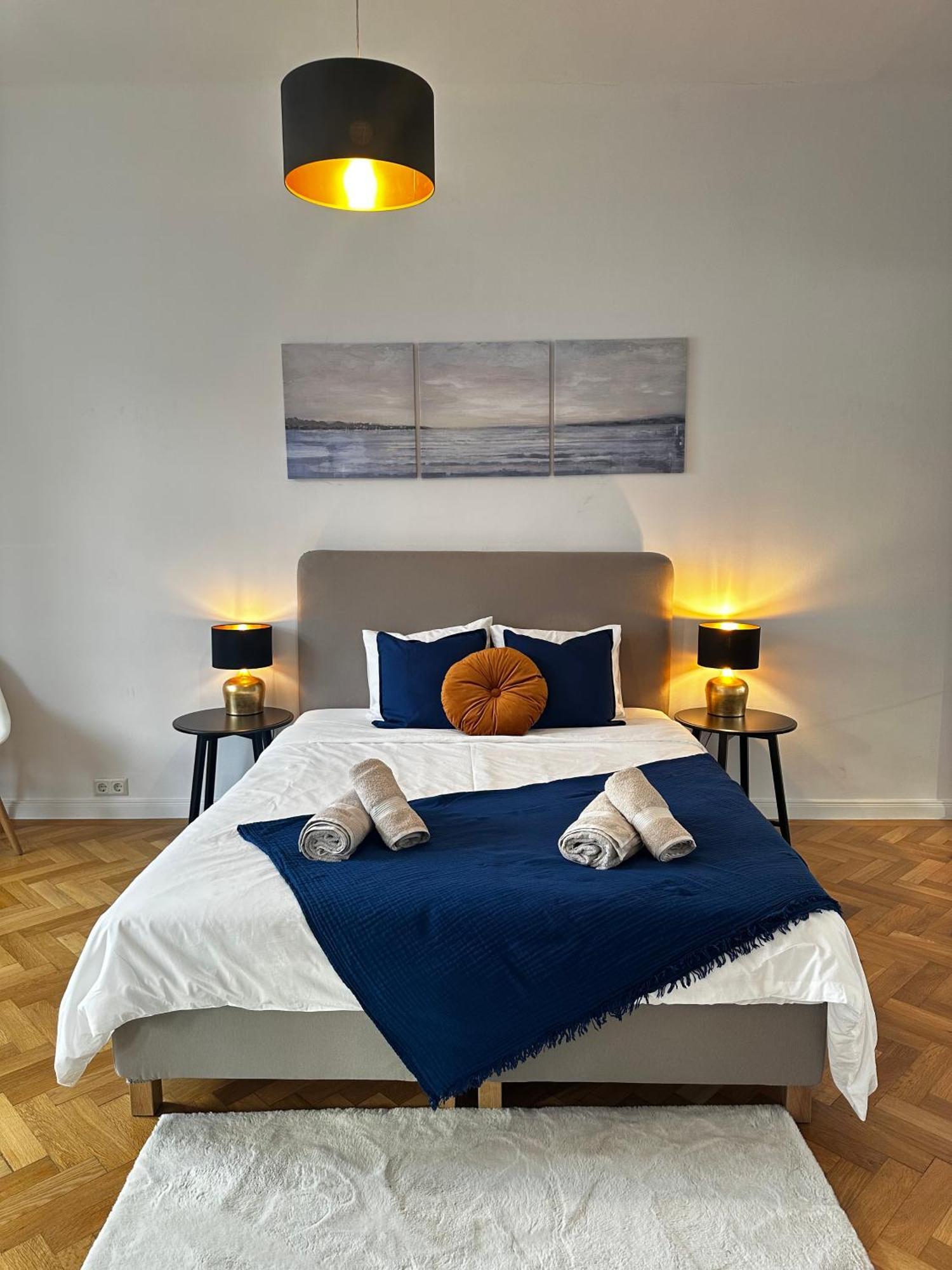 Luxury 3 Bedroom Apartment Near Schoenbrunn Palace ウィーン エクステリア 写真