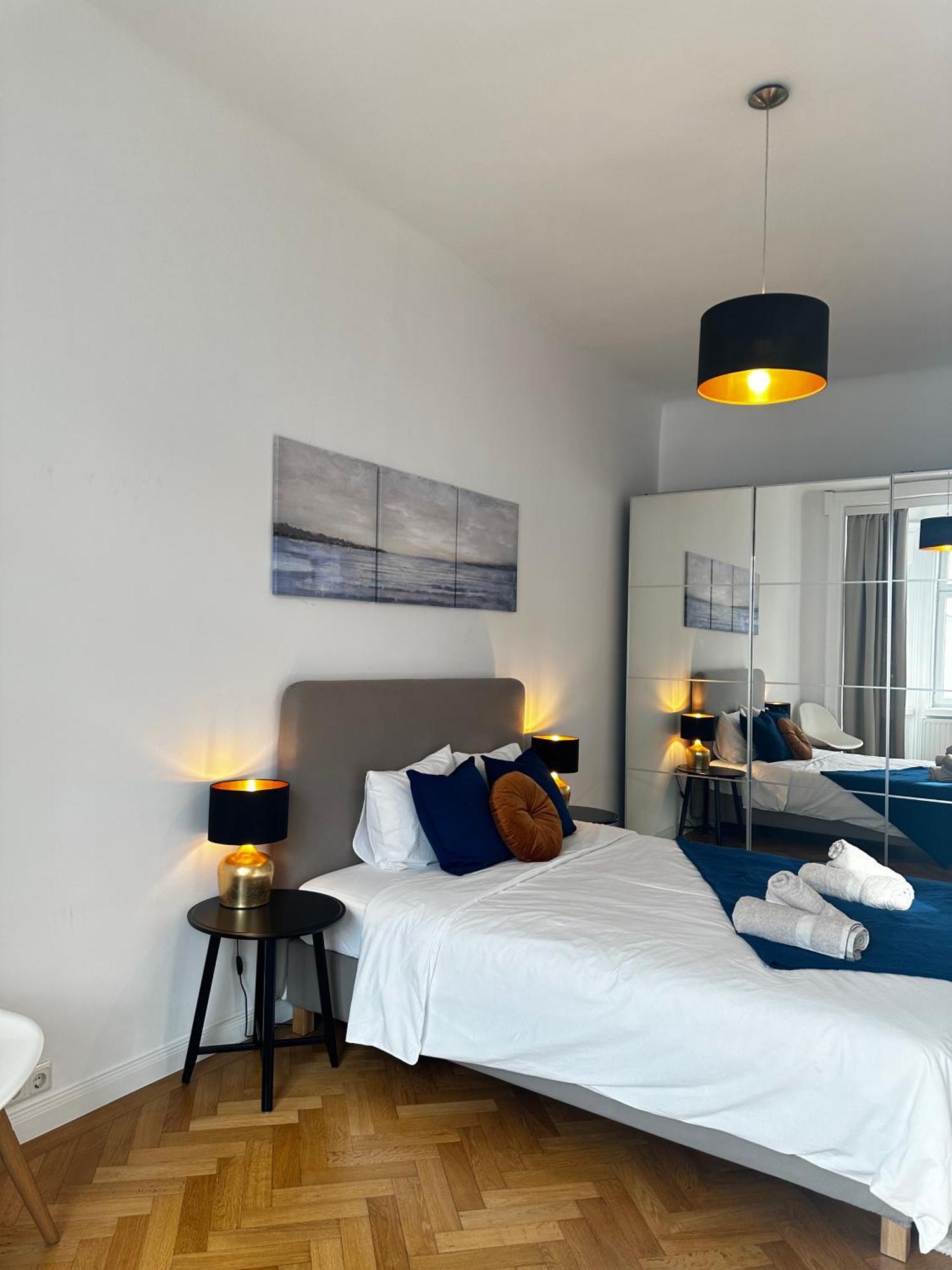 Luxury 3 Bedroom Apartment Near Schoenbrunn Palace ウィーン エクステリア 写真
