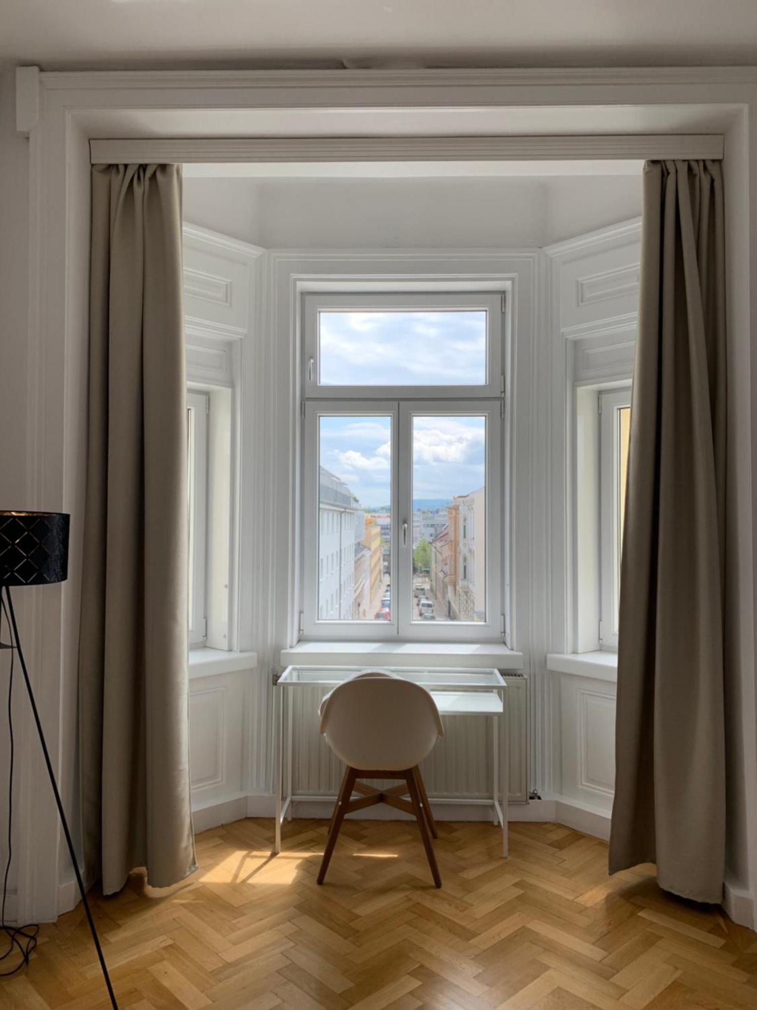 Luxury 3 Bedroom Apartment Near Schoenbrunn Palace ウィーン エクステリア 写真